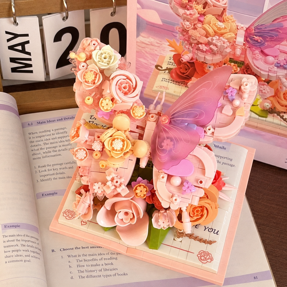 BloomBook – Romantiskt & kreativt – 3D-blombok med rosor och fjärilar