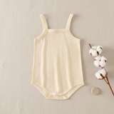 Summer Bodysuit – Luftigt & bekvämt – Stickad babybody