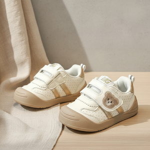 KinderMove – Robust & smidig - Sneakers med kardborreband och björnmotiv