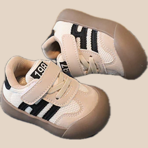 StrideKids – Komfort & Stil – Sneaker med kardborreband för barn