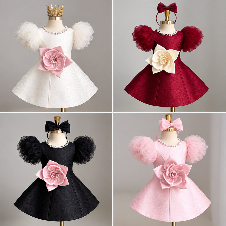LittleRose – Elegant och festligt – Flickklänning med 3D-blomma och puffärmar