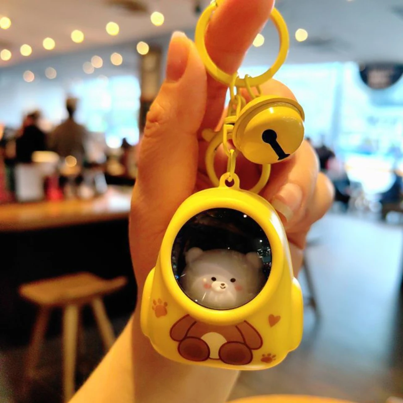 Glowing Astronaut Charm – Söt & lysande – Astronaut-nyckelring
