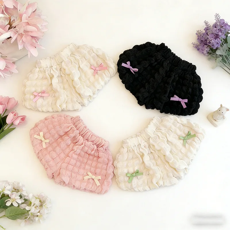 LovelyBloom – Mjukt & gulligt – Barnbyxor med volanger och rosett