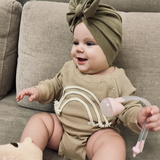 SnuggleHue – Mjuk och bekväm – Regnbågsfärgad babybody
