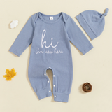 CuddleBaby – Hej, jag är ny här – Set med babyoverall och mössa