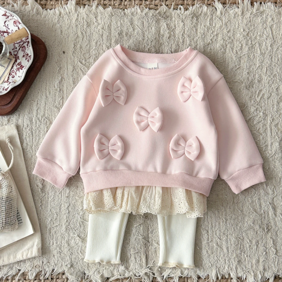 LittleAngel – Mjukt & elegant – Babyset med tröja och byxor med resår