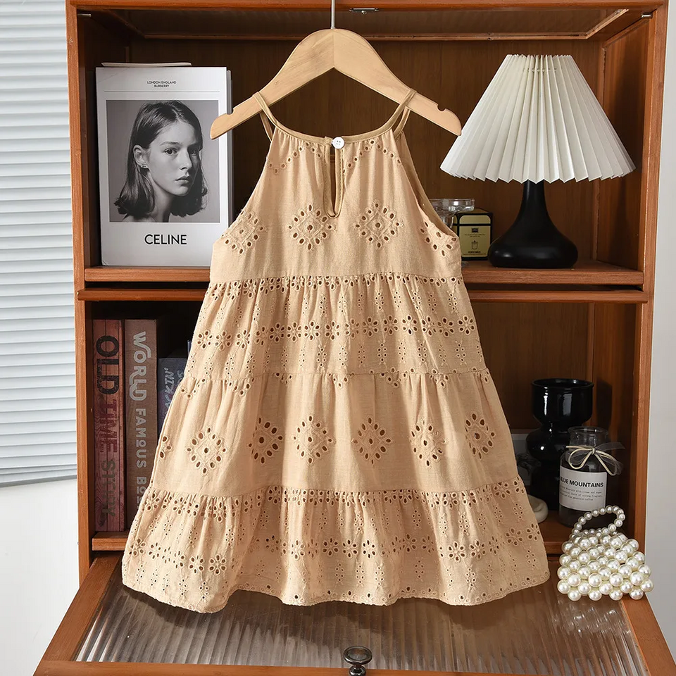 BohoBelle – Elegant och bekvämt – Klänning med broderade detaljer