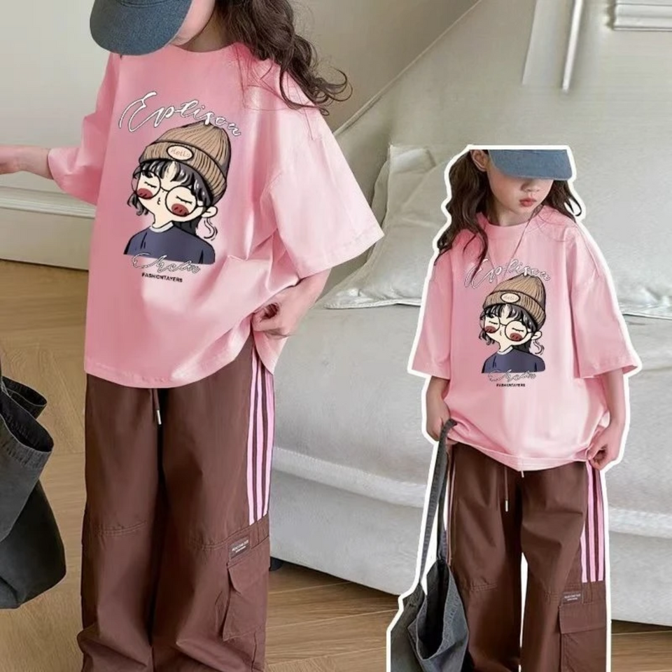 CuteStyle – Trendigt & bekvämt – T-shirt med överdimensionerat serietryck
