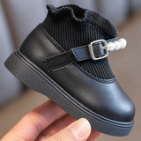 PearlCharm – Eleganta & söta – barnstövletter med pärldetaljer