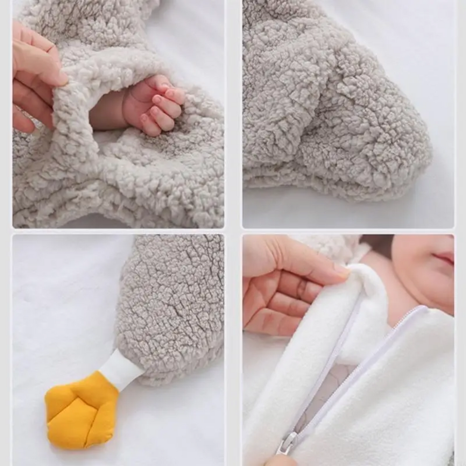 LittlePenguin – Mjuk & varm – Sovsäck i form av en pingvin-jumpsuit för spädbarn
