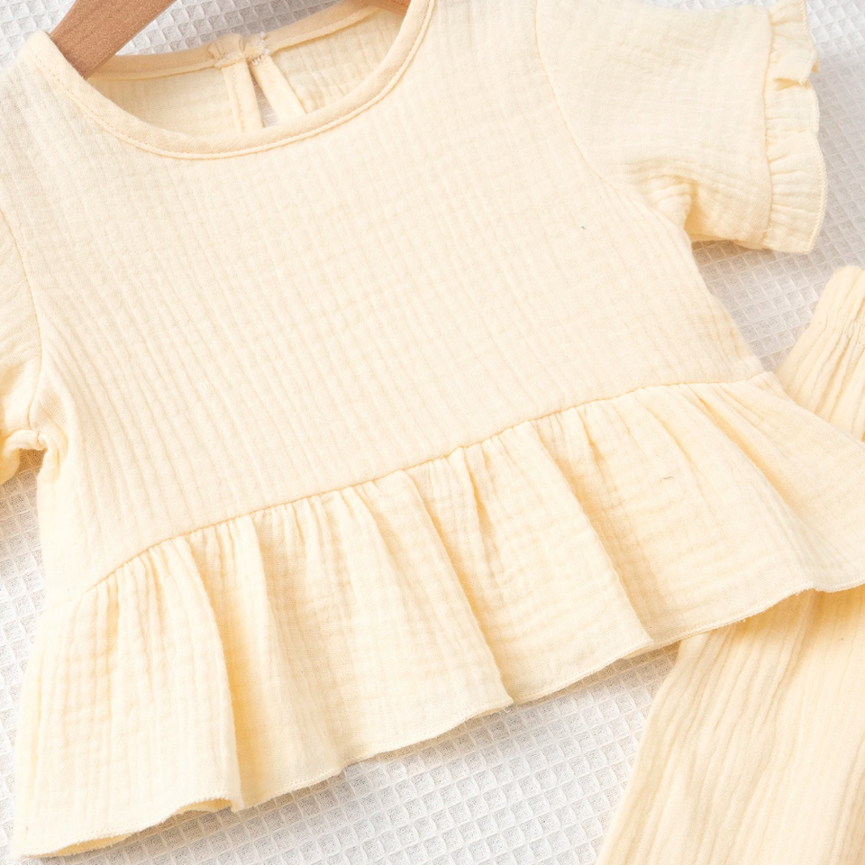 SoftCharm – Elegant och bekvämt – Set för flickor med volangtröja och långbyxor