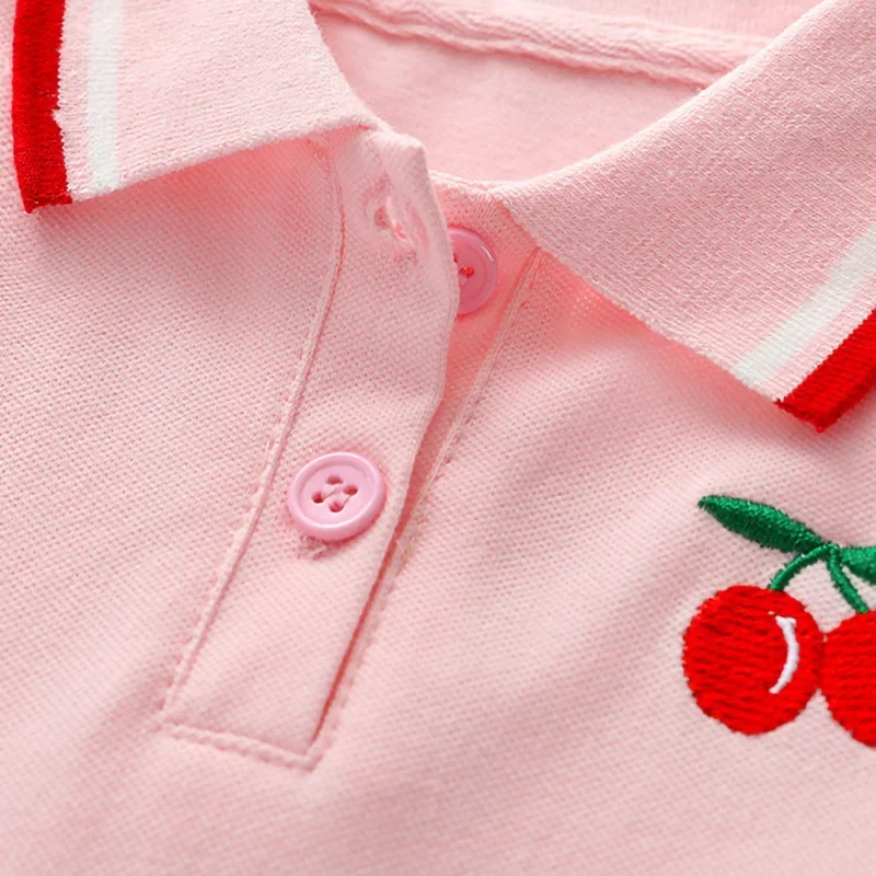 PetitJoy – Bekväm och stilfull – Poloklänning med körsbärsmönster