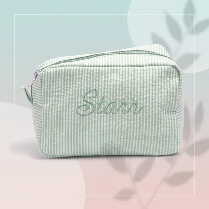 Striped Name Pouch – Personlig & stilfull – Sminkväska