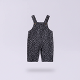 LeopardChic – Trendiga & bekväma – Jenters överallsbyxor med leopardmönster