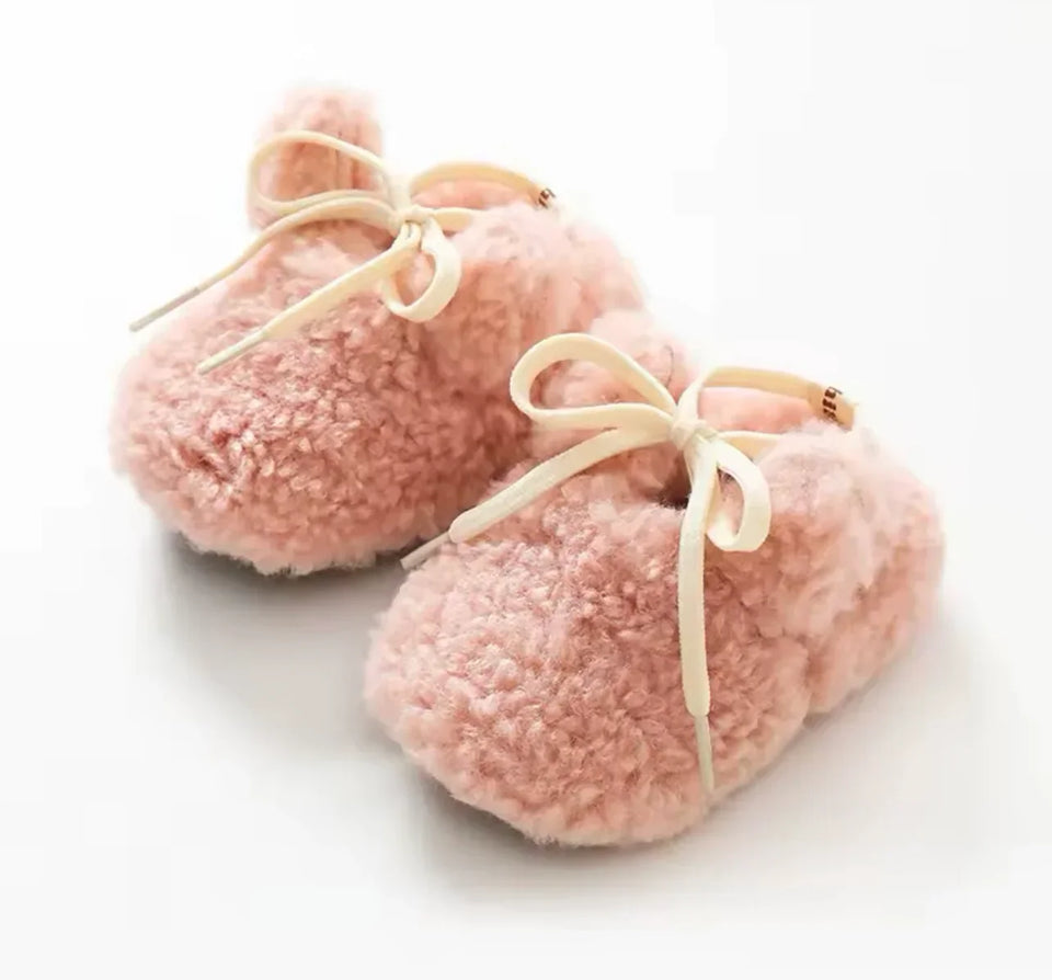 SnuggleBunny – Varma och säkra – halkskyddade kanintofflor