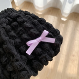 LovelyBloom – Mjukt & gulligt – Barnbyxor med volanger och rosett