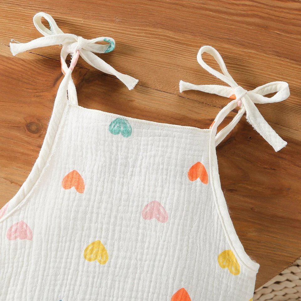 LittleBlossom – Sommarkomfort och stil – Bodysuit med huva för spädbarn