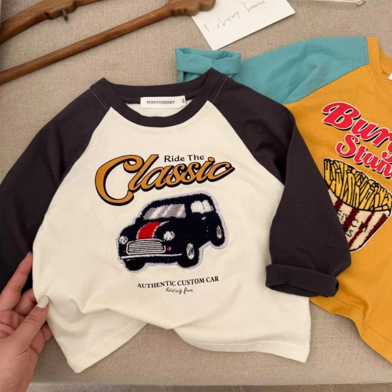 LittleRetro – Coolt & trendigt – Långärmad tröja för barn med grafiskt tryck