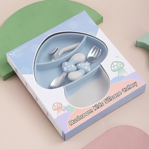 MiniMeal – Säker & halksäker – Silikonbordsset med bestick för småbarn