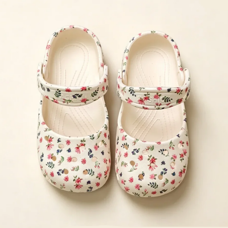 FlowerFeet – Eleganta och bekväma – Sandaler med blommönster