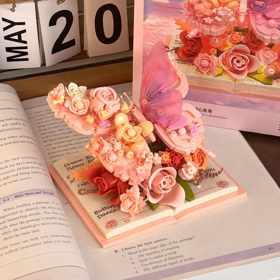 BloomBook – Romantiskt & kreativt – 3D-blombok med rosor och fjärilar