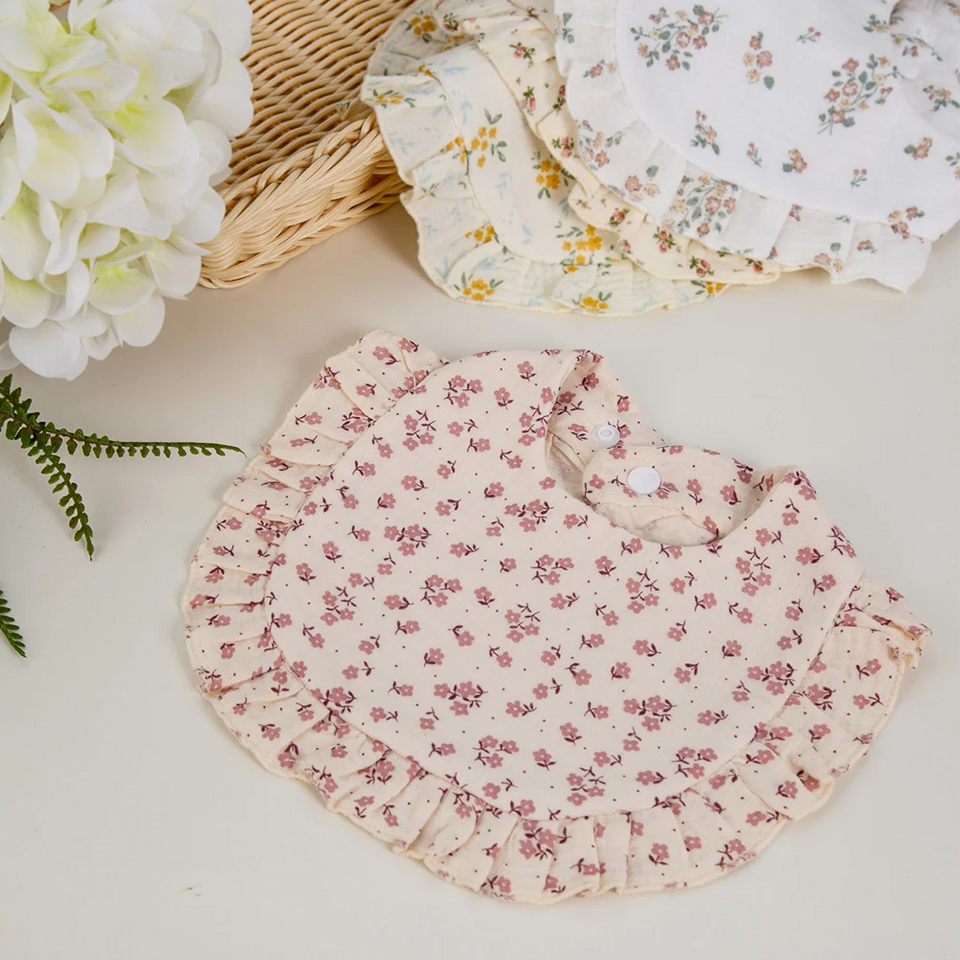 BabyBloom – Söt & bekväm – Babymuslin med volangkant