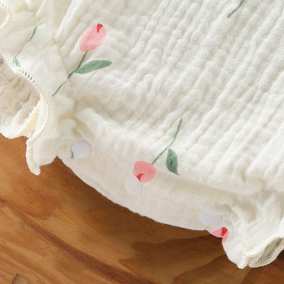 LittleBlossom – Sommarkomfort och stil – Bodysuit med huva för spädbarn