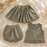 Matching Set – Bekvämt & med prästkrage-mönster – bloomers, kjol & blus