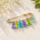 Personalized Charm Pin – Personligt & stilfullt – Namnbrosch