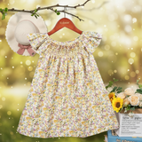 Floral Dress – Lätt och luftigt – Fladdrande ärmad klänning för flickor