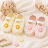 SweetFeet – Mjuka & söta – babystrumpor med blommor och spetsar