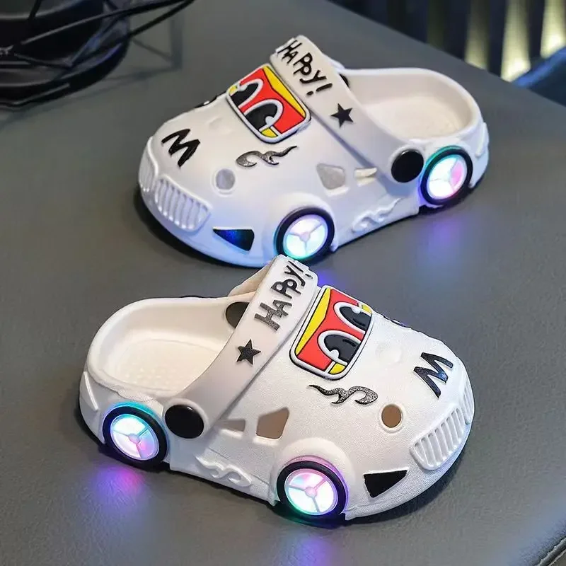 GlowRun – Snyggt & roligt – LED-tofflor för bilen