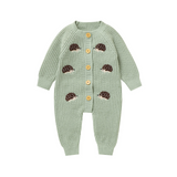 CozyHedge – Mjuk & varm – Stickad babyoverall med igelkottmönster