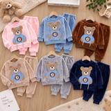 CozyBear – Varmt & mjukt – Träningsdräkt för barn med björnmönster