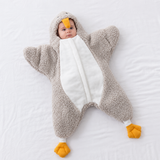 LittlePenguin – Mjuk & varm – Sovsäck i form av en pingvin-jumpsuit för spädbarn
