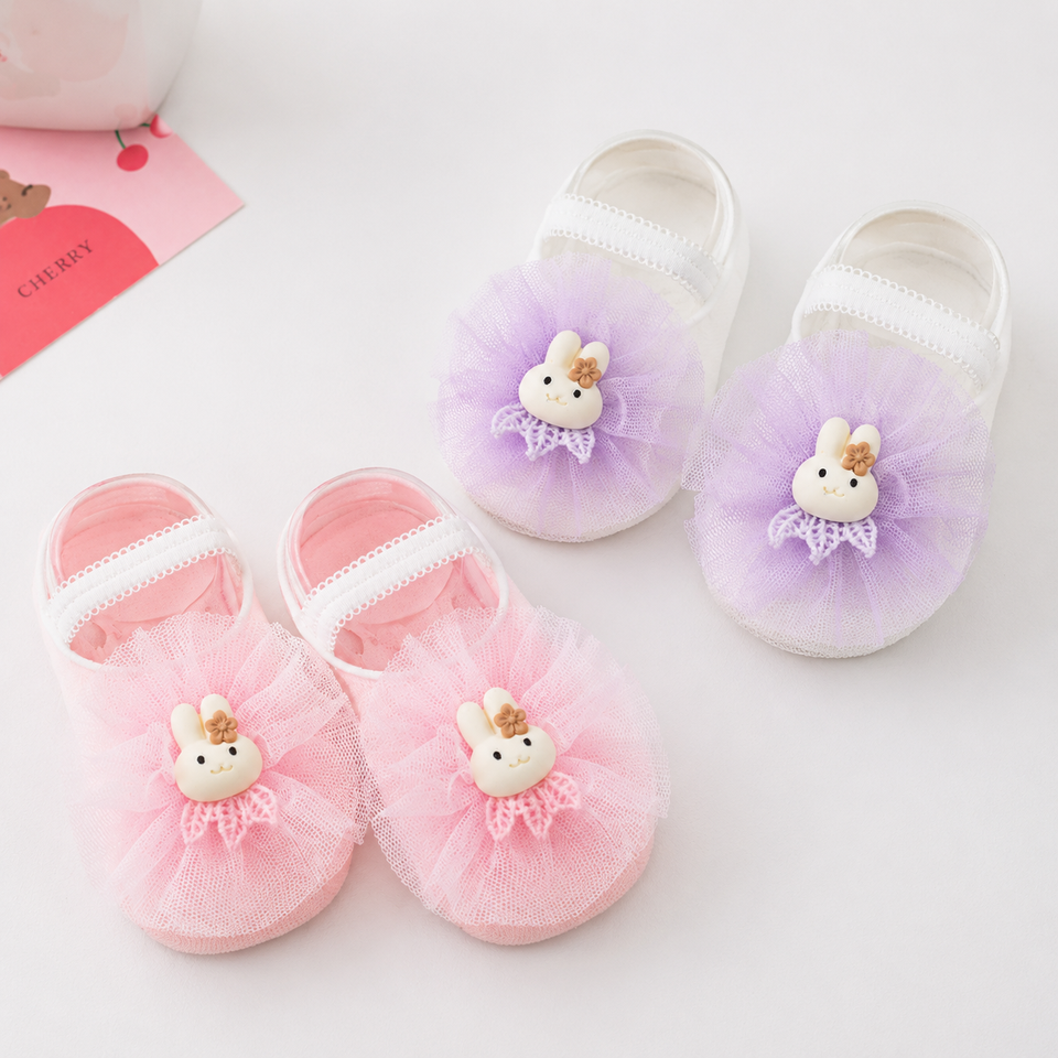 SweetFeet – Mjuka & söta – babystrumpor med blommor och spetsar