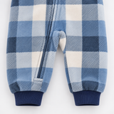 WarmBuddy – Söt & mjuk – Babyoverall i fleece med seriefigurmotiv
