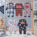 WarmBuddy – Söt & mjuk – Babyoverall i fleece med seriefigurmotiv