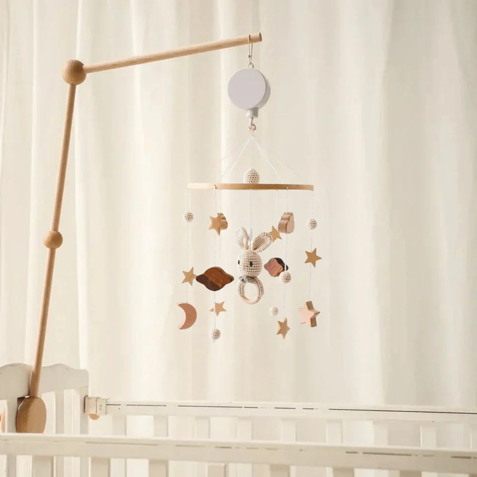 LittleNest – Naturlig ro – Babymobil i trä