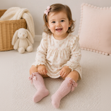 LittleCharm – Mjuka & eleganta – knästrumpor för flickor med rosett