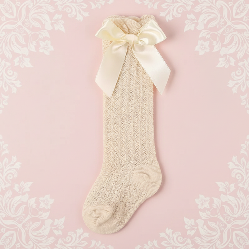 LittleCharm – Mjuka & eleganta – knästrumpor för flickor med rosett