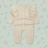 MiniAurora – Mjukt & elegant – Stickad babyoverall med änglavingar och hårband