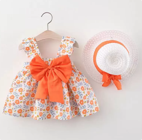 Mini Fashion™ – Sött och somrigt – Fruktklänning (inkluderar GRATIS stråhatt)