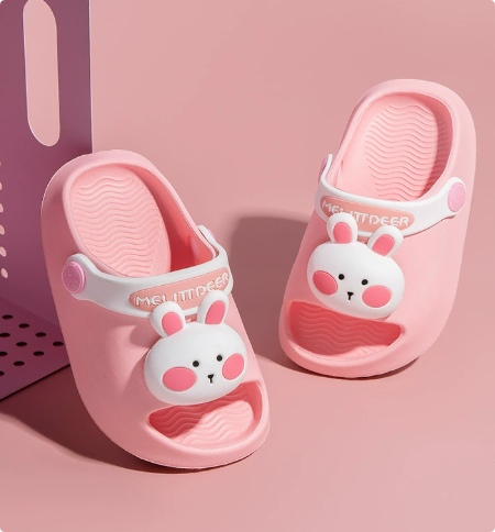 Mini Fashion – Glad och trygg – Polka Strandtofflor