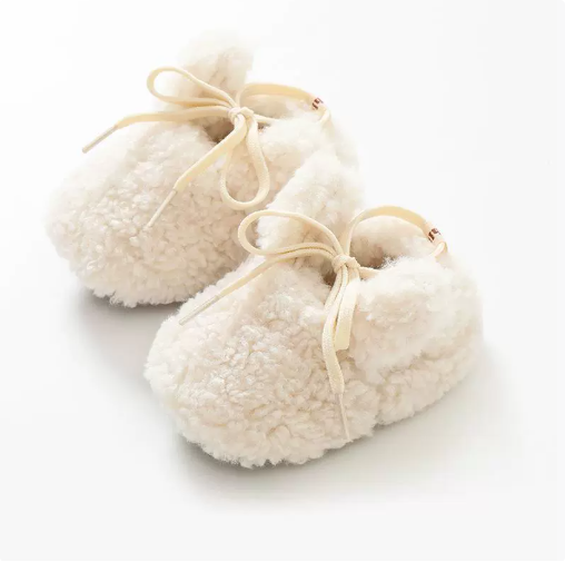 SnuggleBunny – Varma och säkra – halkskyddade kanintofflor