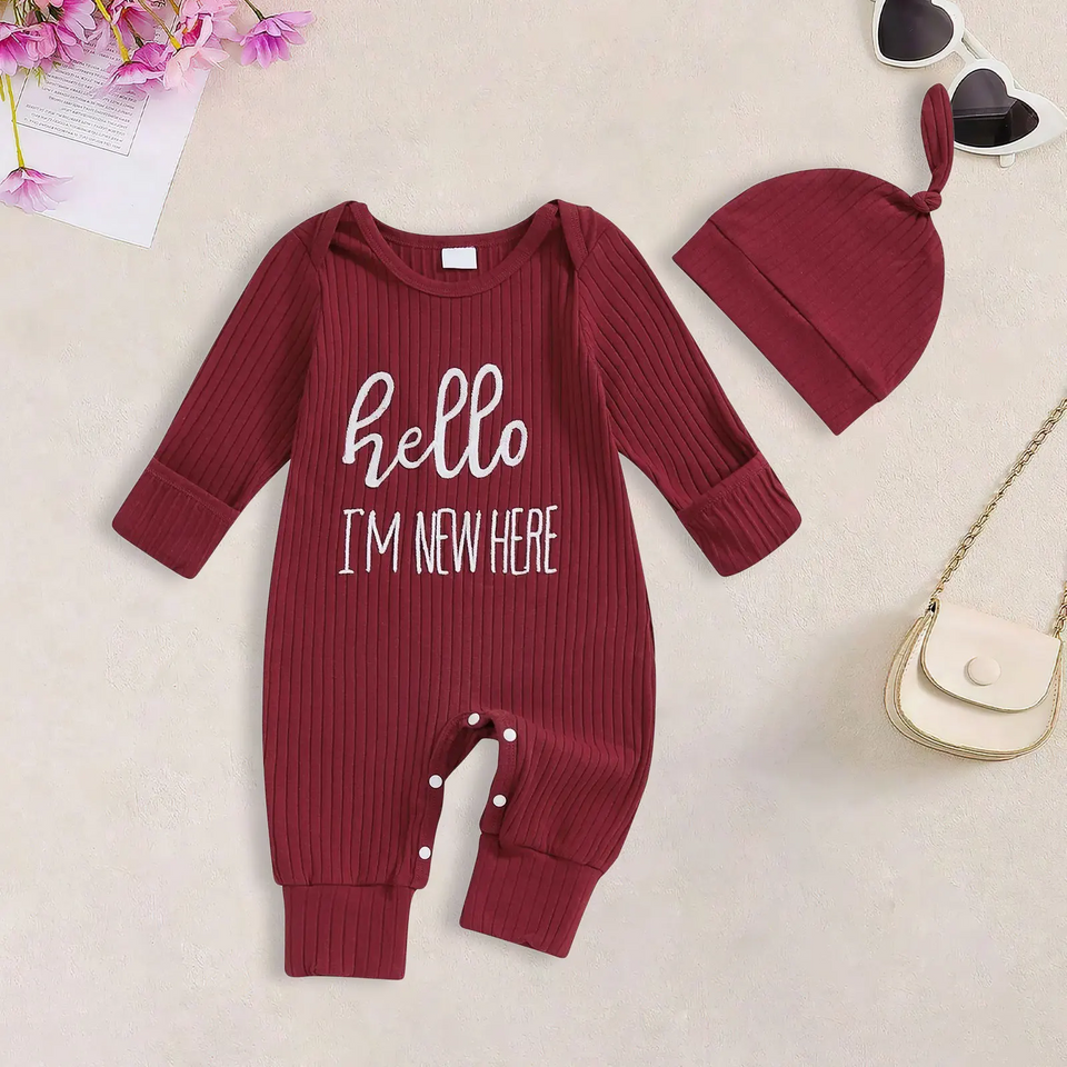 CuddleBaby – Hej, jag är ny här – Set med babyoverall och mössa