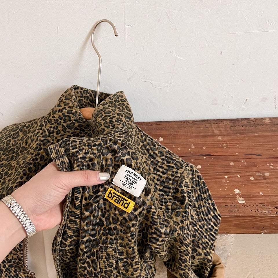 Mini Fashion – Tuff & bekväm – Leopardmönstrad jacka