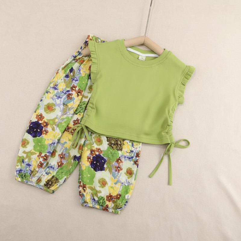 Sleeveless Tops & Pants – Mjuk & elegant – Sommarset för barn