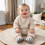TinyToes –  Mjuka & varma – barnets första skor med randigt mönster