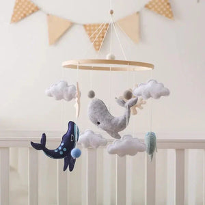 LittleNest – Naturlig ro – Babymobil i trä